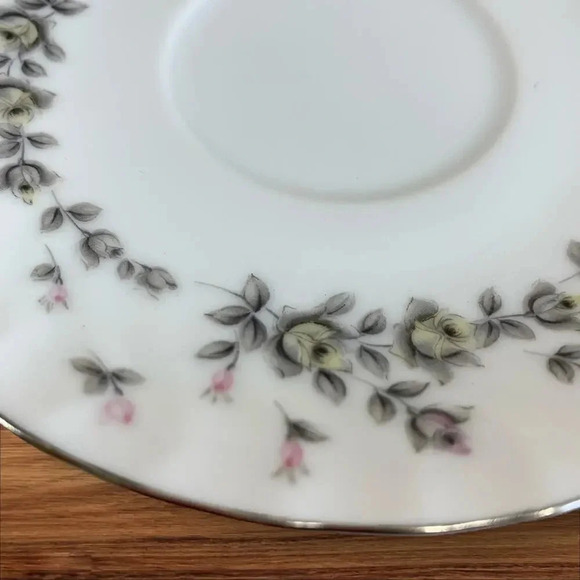 Style House Vintage Platinum Rose Fine China Picardy Saucers Set of 6 Japan 6 In - Picture 7 of 9